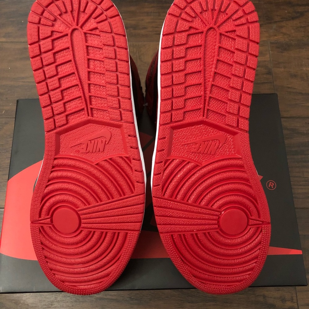 Jordan 1 homage to home ds size 10.5 - Picture 6 of 8